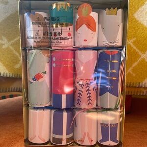 Meri Meri Christmas Party Poppers, Set of 8